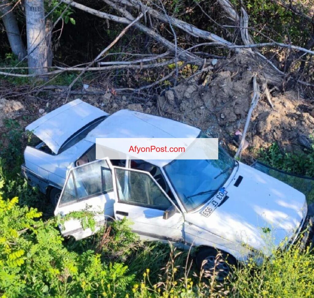 Afyonkarahisar’da Otomobil Kazası: 3 Yaralı