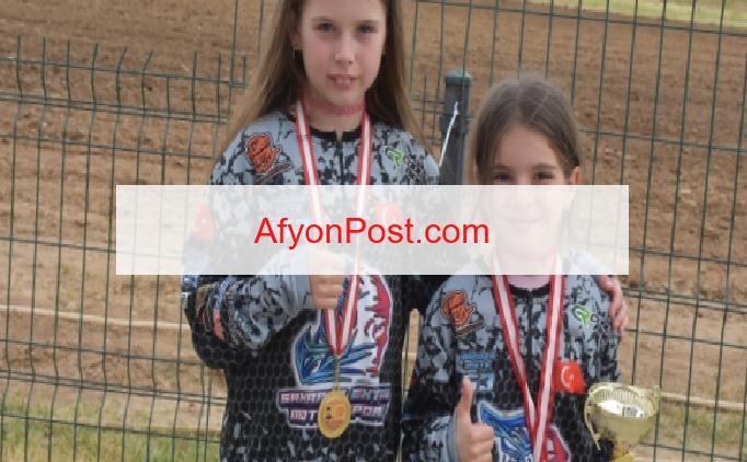 Motokrosçu kız kardeşlerin hedefi Avrupa şampiyonluğu